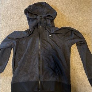 Nike sweatshirt and jogger set size large